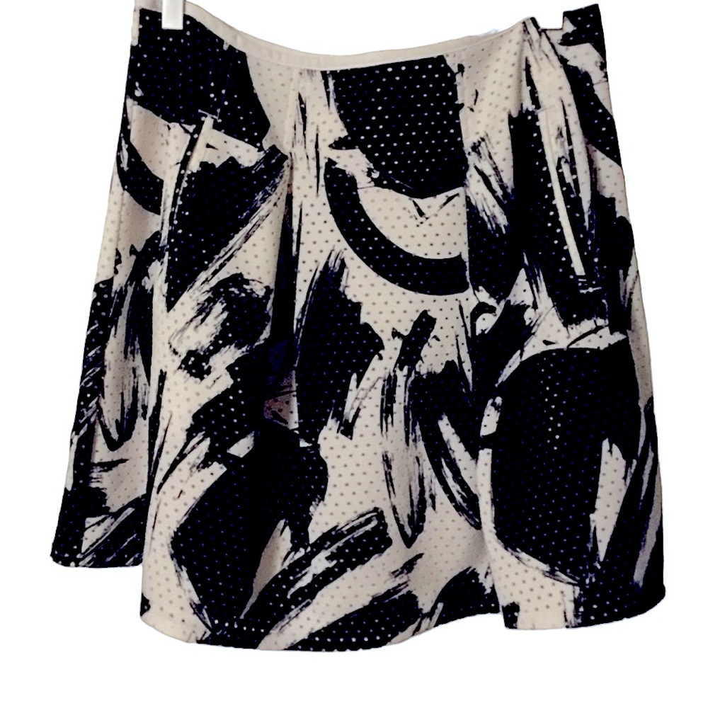 TROUVE sz Medium Pleated Tennis Skirt Pockets Perforated Lined White & Black